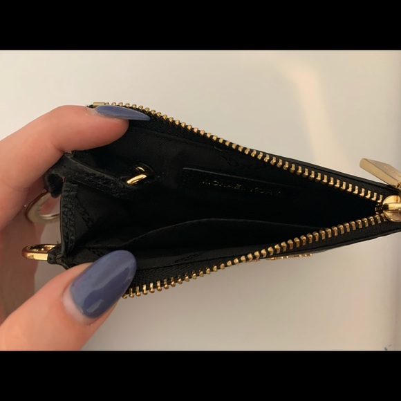 REAL MICHAEL KORS BLACK MINI KEYCHAIN WALLET - Picture 3 of 4